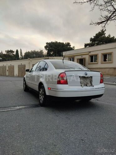Volkswagen Passat 2003, 275,000 km - 1.8 l - Bakı