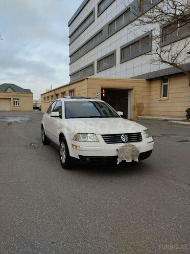 Volkswagen Passat 2003, 275,000 km - 1.8 l - Bakı