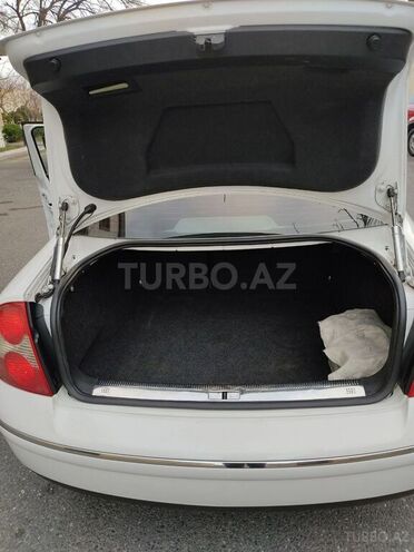 Volkswagen Passat 2003, 275,000 km - 1.8 l - Bakı