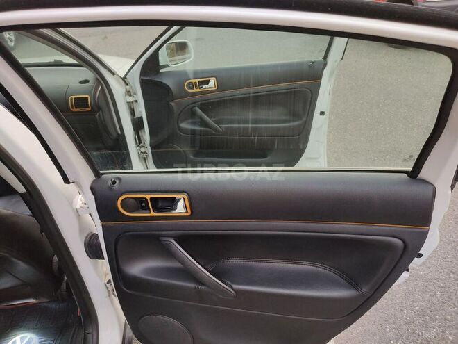 Volkswagen Passat 2003, 275,000 km - 1.8 l - Bakı