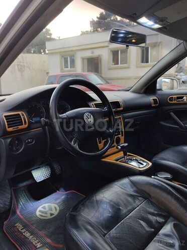 Volkswagen Passat 2003, 275,000 km - 1.8 l - Bakı