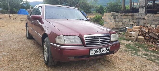 Mercedes C 200 1995, 555,555 km - 2.0 л - Qusar