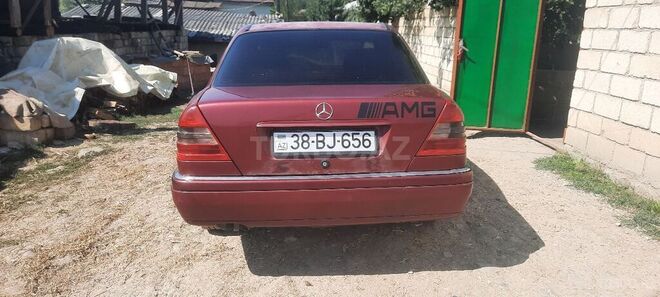Mercedes C 200 1995, 555,555 km - 2.0 л - Qusar