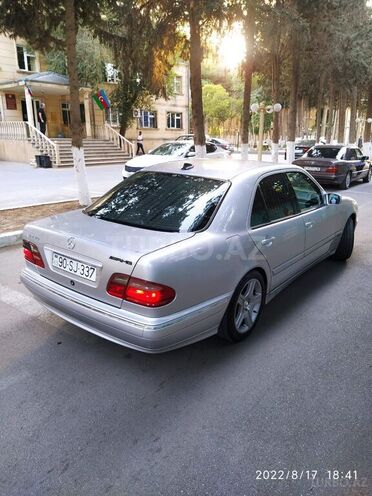 Mercedes E 240 1999, 234,000 km - 2.4 l - Bakı
