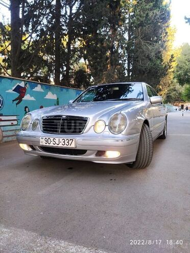 Mercedes E 240 1999, 234,000 km - 2.4 l - Bakı