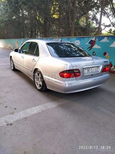 Mercedes E 240 1999, 234,000 km - 2.4 l - Bakı