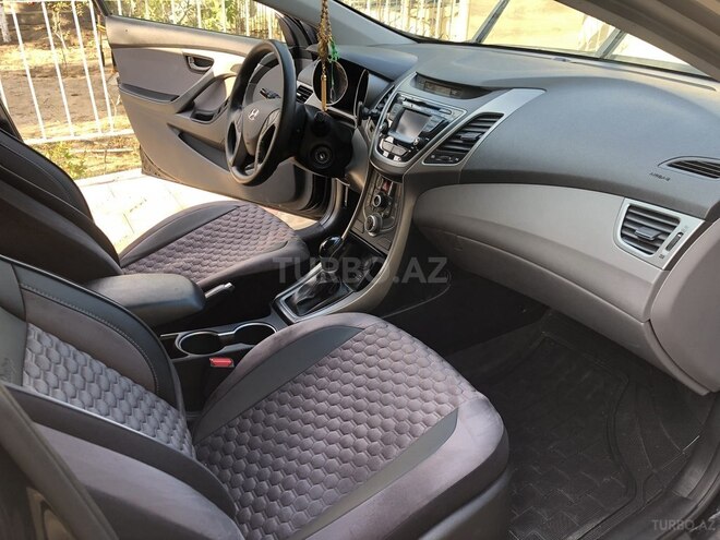 Hyundai Elantra 2015, 209,215 km - 1.8 l - Bakı