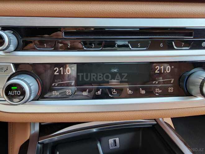 BMW 740 2017, 68,000 km - 3.0 л - Bakı