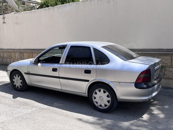 Opel Vectra 1998, 369,500 km - 2.0 l - Bakı