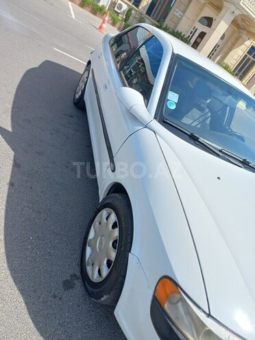 Opel Vectra 1996, 300,000 km - 2.0 l - Bakı