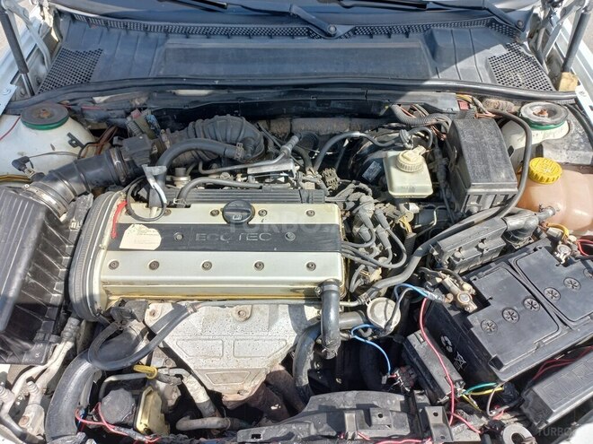 Opel Vectra 1996, 300,000 km - 2.0 l - Bakı
