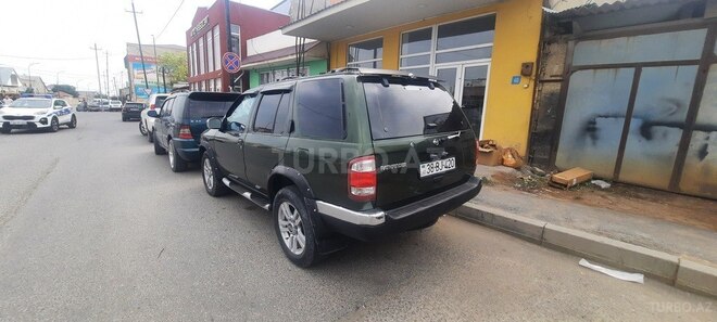 Nissan Pathfinder 1998, 304,000 km - 3.3 l - Qusar