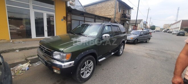 Nissan Pathfinder 1998, 304,000 km - 3.3 l - Qusar
