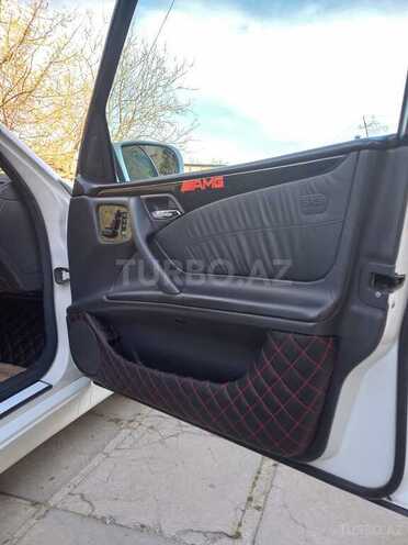 Mercedes E 320 2000, 178,000 km - 3.2 l - Xırdalan