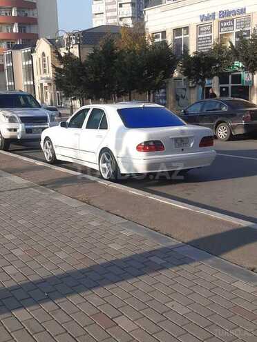 Mercedes E 320 2000, 178,000 km - 3.2 l - Xırdalan