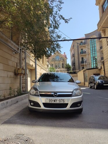 Opel Astra 2005, 258,000 km - 1.4 l - Bakı