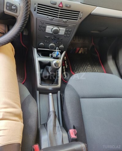 Opel Astra 2005, 258,000 km - 1.4 l - Bakı