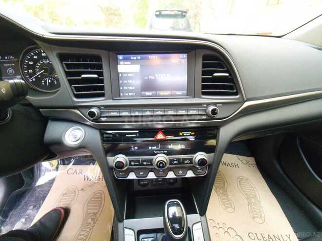 Hyundai Elantra 2020, 24,945 km - 2.0 l - Bakı