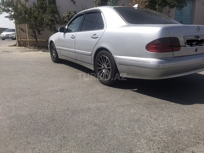 Mercedes E 320 2000, 390,000 km - 3.2 л - Bakı