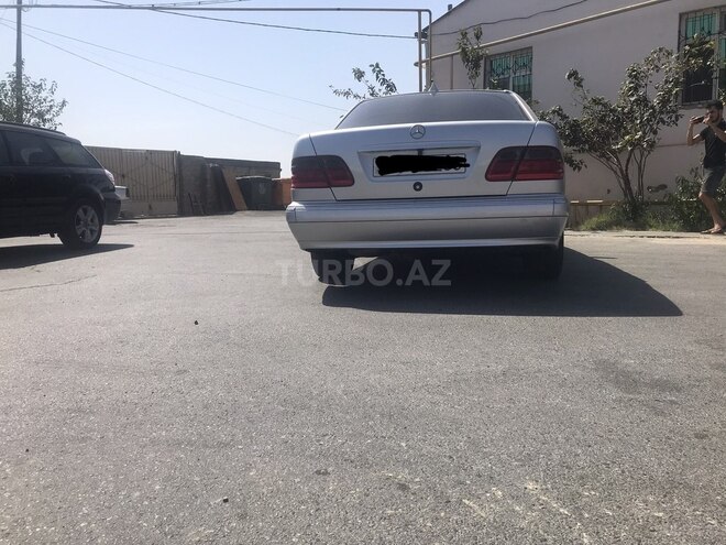 Mercedes E 320 2000, 390,000 km - 3.2 л - Bakı