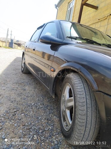 Opel Vectra 1996, 270,000 km - 2.0 л - Hacıqabul