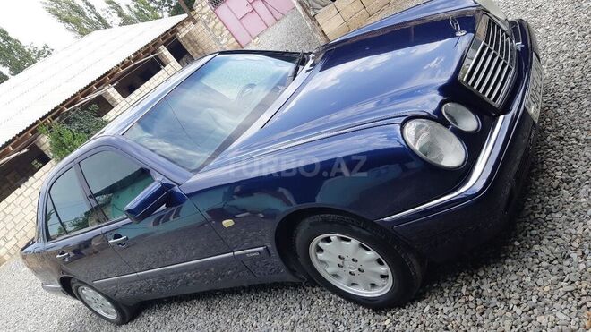 Mercedes E 230 1996, 331,818 km - 2.3 l - Bərdə