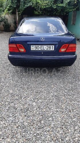 Mercedes E 230 1996, 331,818 km - 2.3 l - Bərdə