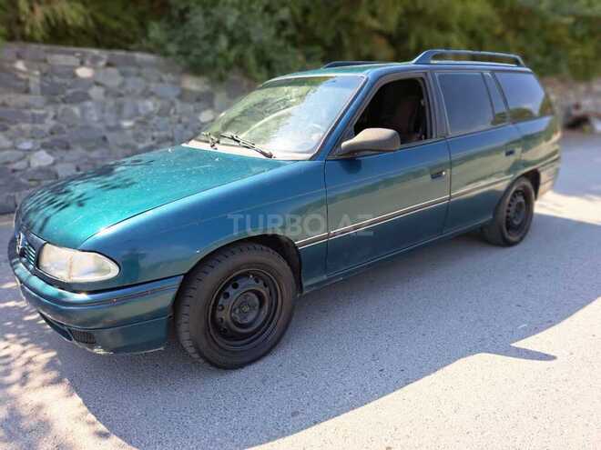 Opel Astra 1996, 258,000 km - 1.6 l - Şəki