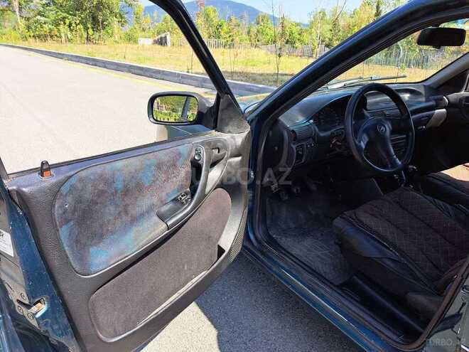 Opel Astra 1996, 258,000 km - 1.6 l - Şəki