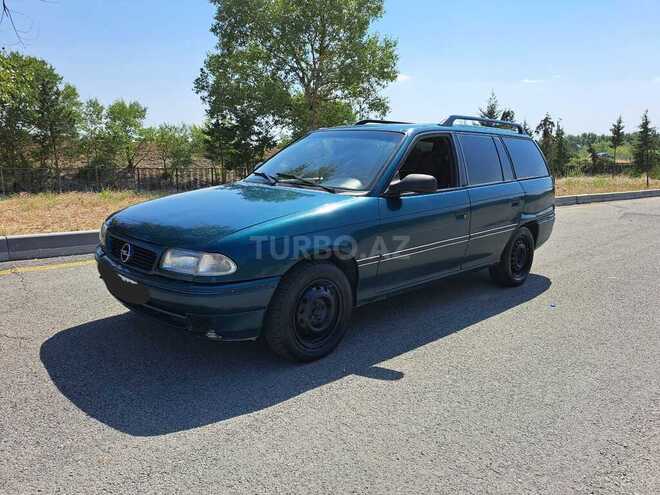Opel Astra 1996, 258,000 km - 1.6 l - Şəki