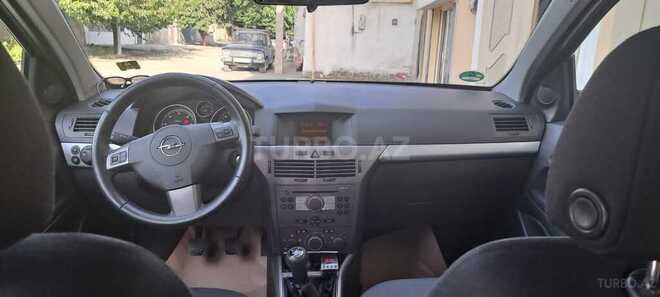 Opel Astra 2006, 132,000 km - 1.3 л - Gəncə