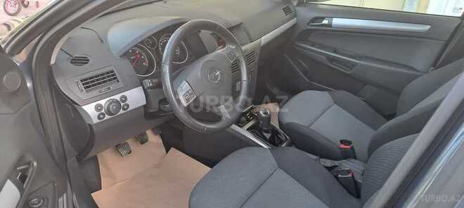 Opel Astra 2006, 132,000 km - 1.3 л - Gəncə