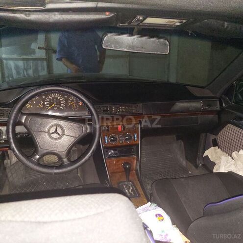Mercedes E 220 1994, 658,000 km - 2.2 l - Bakı