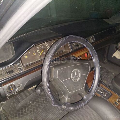 Mercedes E 220 1994, 658,000 km - 2.2 l - Bakı