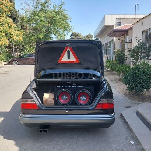 Mercedes E 220 1994, 658,000 km - 2.2 l - Bakı