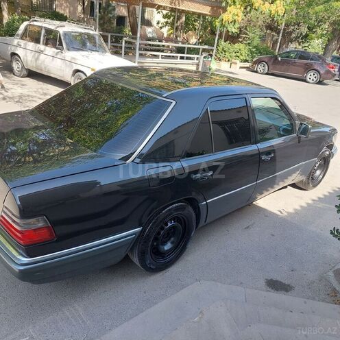 Mercedes E 220 1994, 658,000 km - 2.2 l - Bakı