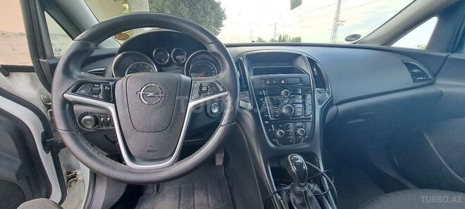 Opel Astra 2011, 187,141 km - 1.4 l - Şəmkir