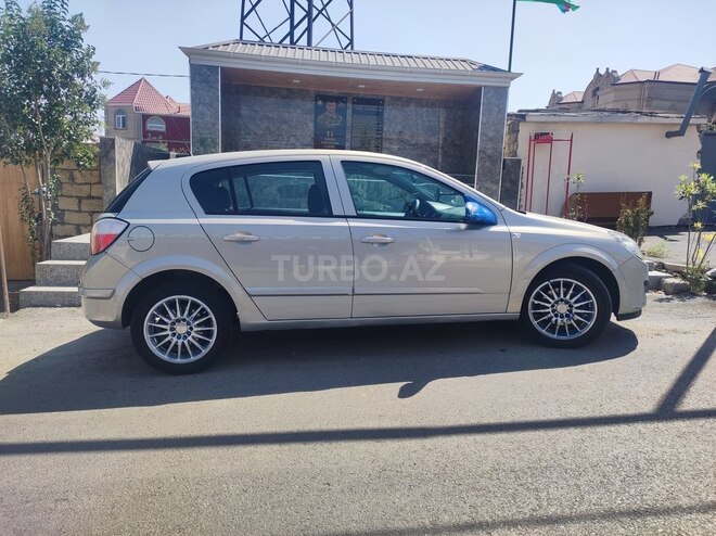 Opel Astra 2006, 200,000 km - 1.3 l - Bakı