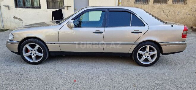 Mercedes C 180 1995, 293,000 km - 1.8 l - Bakı