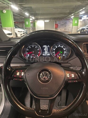 Volkswagen Jetta 2016, 105,000 km - 1.4 л - Bakı