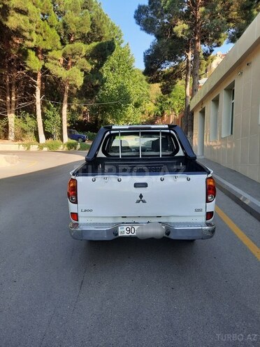 Mitsubishi L200 2009, 184,000 km - 2.5 l - Bakı