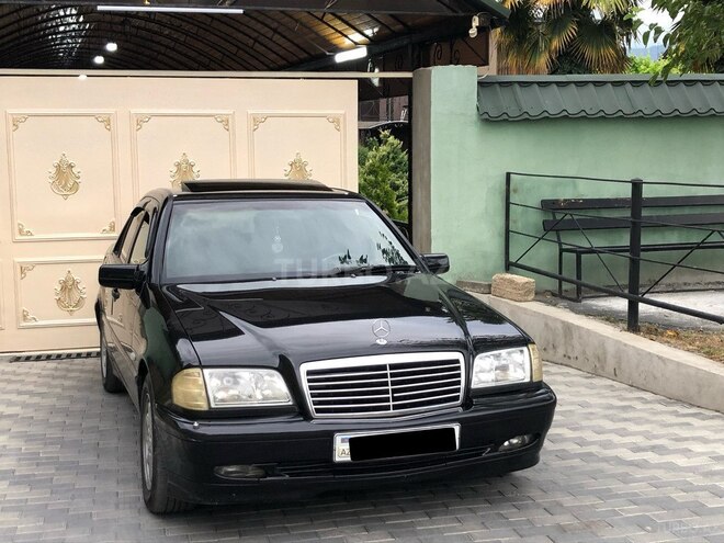 Mercedes C 200 1999, 298,000 km - 2.0 л - Zaqatala