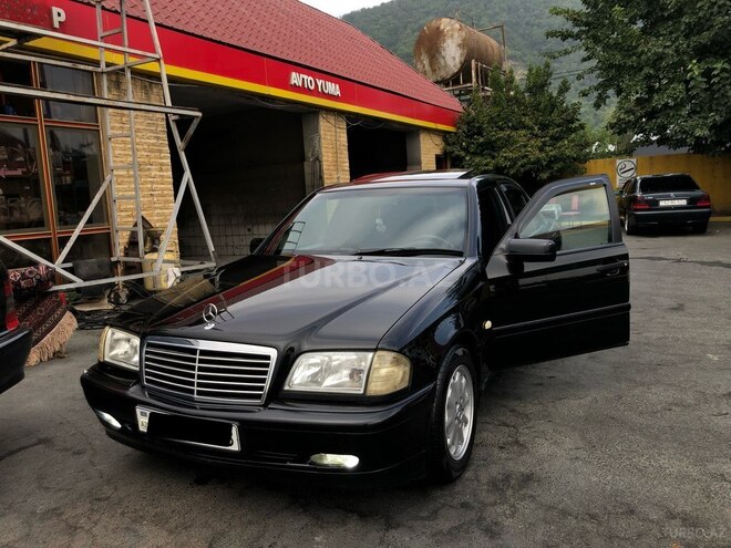 Mercedes C 200 1999, 298,000 km - 2.0 л - Zaqatala
