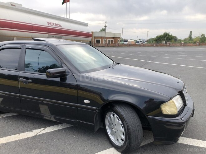 Mercedes C 200 1999, 298,000 km - 2.0 л - Zaqatala