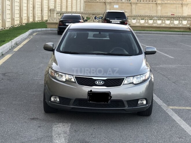 Kia Cerato 2010, 183,000 km - 1.6 l - Qax