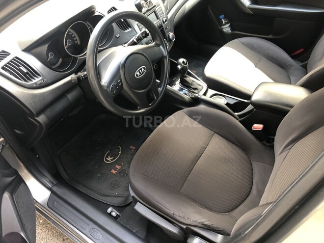 Kia Cerato 2010, 183,000 km - 1.6 l - Qax