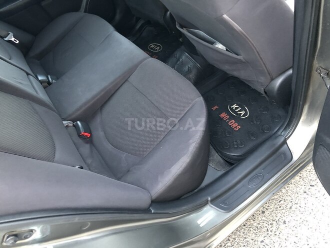 Kia Cerato 2010, 183,000 km - 1.6 l - Qax
