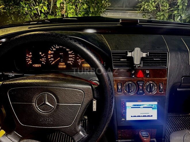 Mercedes C 200 1996, 298,000 km - 2.0 l - Bakı