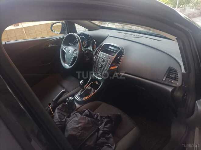 Opel Astra 2010, 161,500 km - 1.4 l - Yevlax