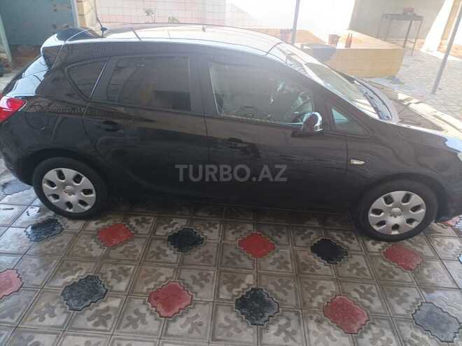 Opel Astra 2010, 161,500 km - 1.4 l - Yevlax
